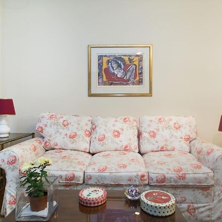 Top-Rated 1-Bedroom Apartment In The Heart Of Афины Экстерьер фото